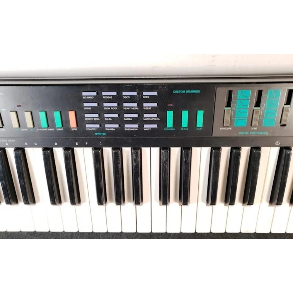 Yamaha PSR-22 49-Key Piano Keyboard Digital Synthesizer Works